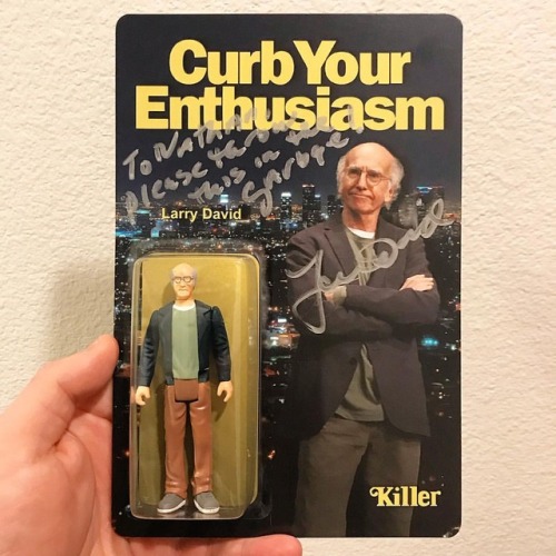 So a friend got LD to sign my @killerbootlegs Curb Your Enthusiasm action figure!!! This is a type o