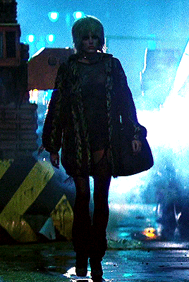 sci-fi-gifs:Daryl Hannah as Pris in Blade Runner (1982)costume design by Michael