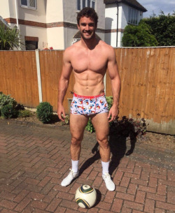 jocksinjocks4fun:I always play in the backyard in my underwear! Don’t you?