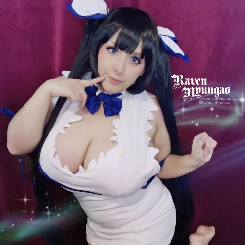  :I hadn’t posted my Hestia here yet. What do you think? Cosplay Sponsored/commisioned by M 