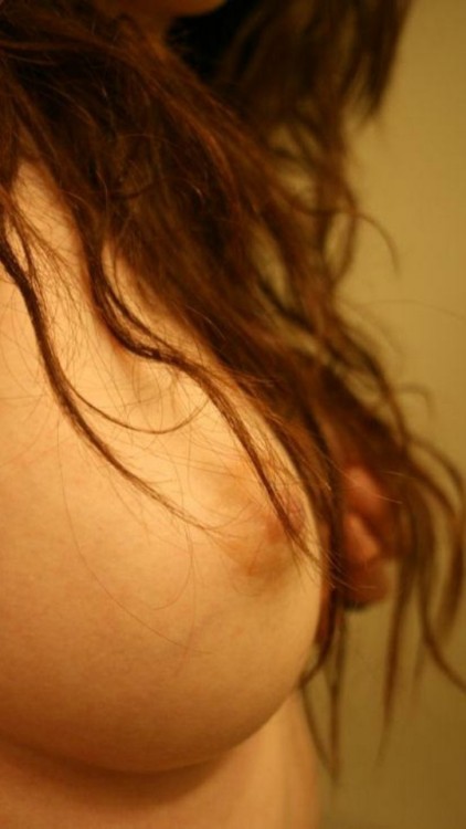 random-hotness-teen-milf:  1 of 3