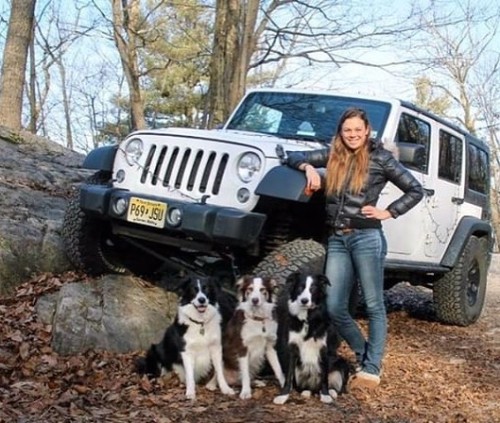 @cwalsh2091 www.jeepbeef.com _________ #jeepher #jeep #girl #jeepgirl #jeepindogs https://www.instag