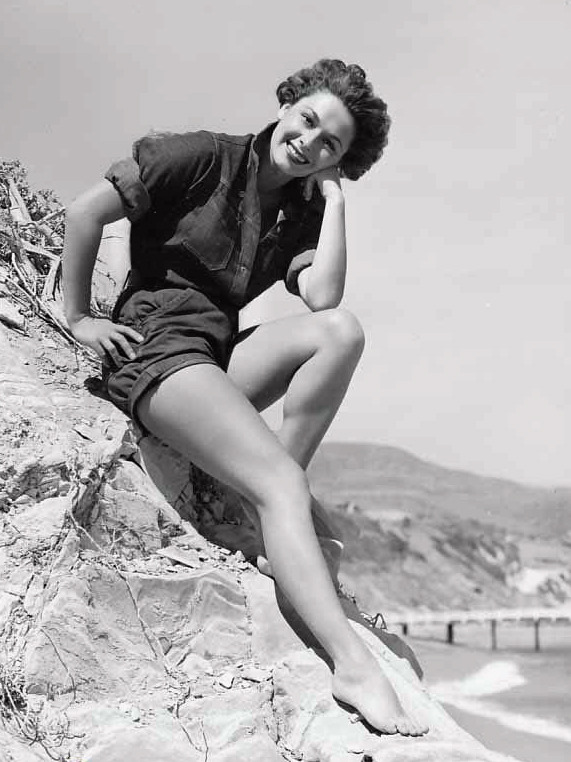 creepingirrelevance:
“Ruth Roman
”