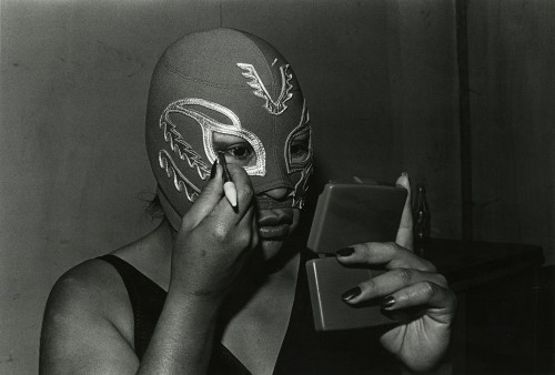 mpdrolet:  La doble lucha, Mexico, 1981-82  Lourdes Grobet