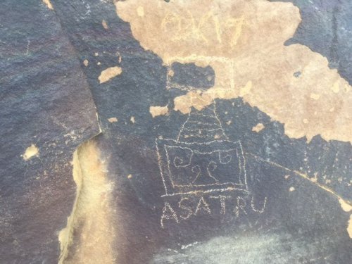 mizstorge:Vandals destroy ancient artifacts to create graffiti at Mesa VerdeWhat can we do as a cult