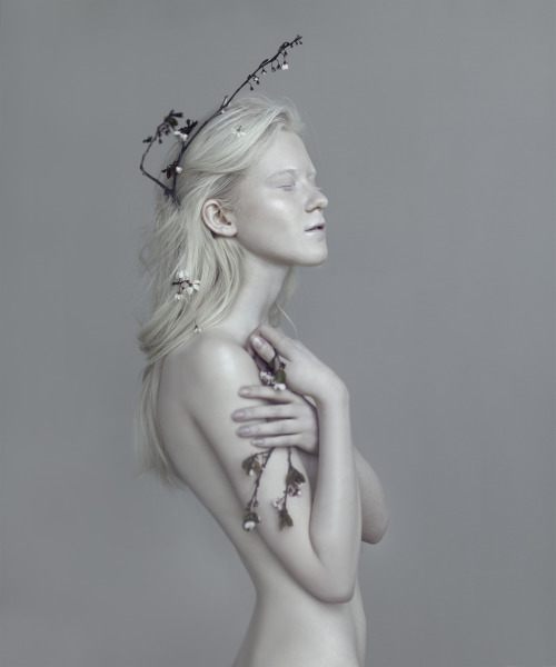 evelynbencicova:  ICONphoto: Evelyn Bencicovahair and make-up: Martina Olenakovamodel: Radka O.