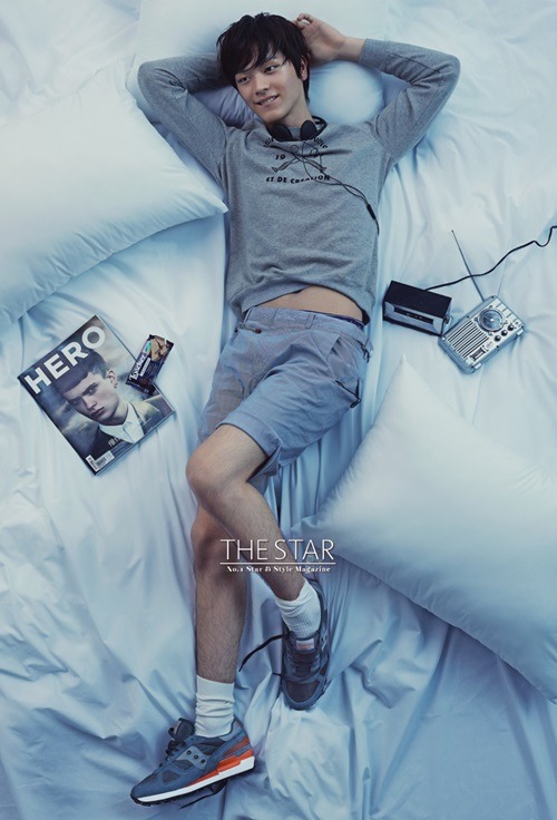 yourmomentofkpop:  Ode to The Star magazine’s bed photos. I. Hongbin of VIXX II.