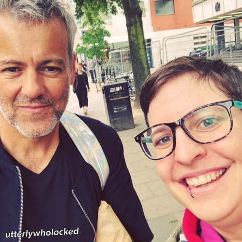 Bumped into Rupert Graves while I was waiting for the bus. I’m absolutely shit at taking selfies, ha