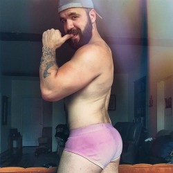 beardburnme:  “I dip dyed underwear in wine for four hours. What did you do today? #gay #gaystagram #gaysofinstagram #fitfam #fitfamily #fitgay #be#bodybuilding #beardlife #beard #thebeardedhomo #thescruffyhomo #tattoos #ugc” by @valykas on Instagram