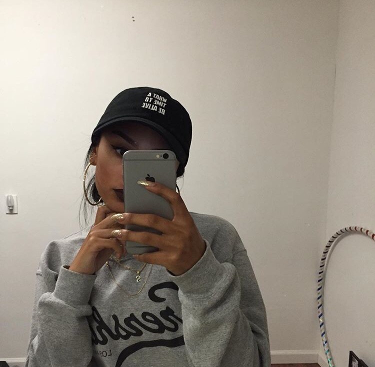 bombshellssonly:  @sky.ykss