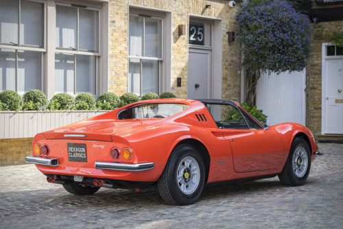 italiancarsguide - 1972 Dino 246...