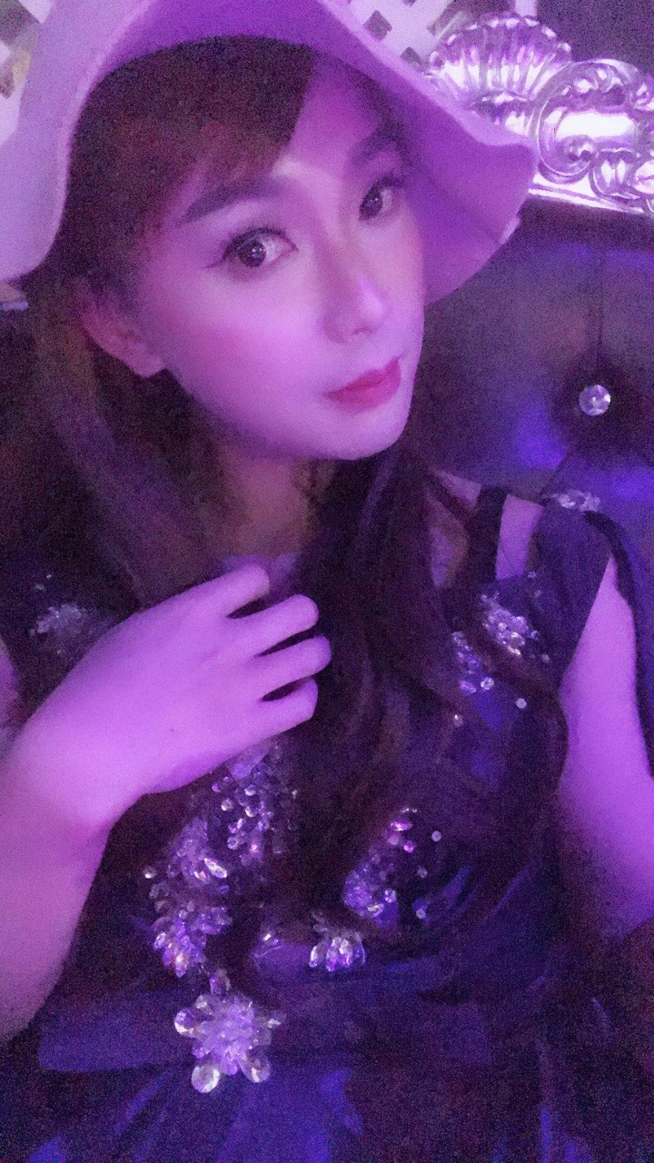 katelau69:  I am available to meet and talk on wechat but no donation on wechat no