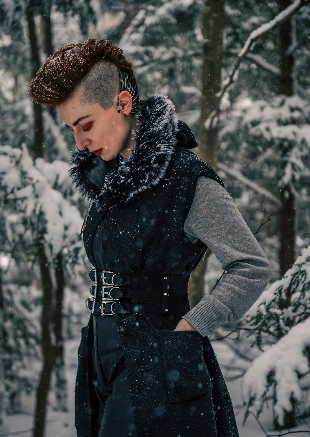 Snow Outfits Frost-Kissed Elegance: Snowy Ensembles for Winter Wonder