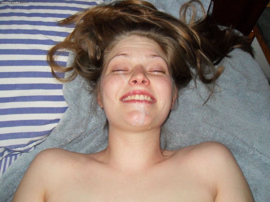 cumcoverme:  All the facials you need at my blog  cumcoverme.tumblr.com 