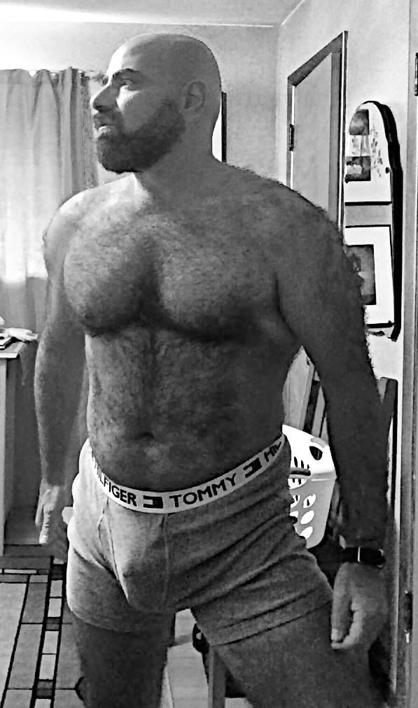 number6lvr:  Running late for work… Can’t find a thing to wear 