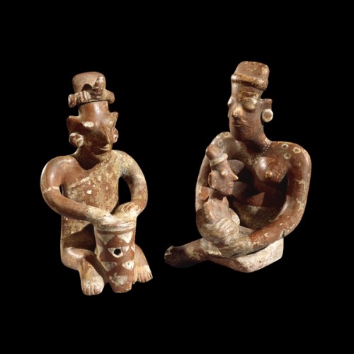 Pottery figures of a drummer and a woman and child Tala-Tonalá style, Jalisco, West Mexico 30