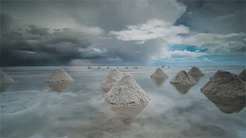 sizvideos:  Reflections from the sea salt of UyuniVideo