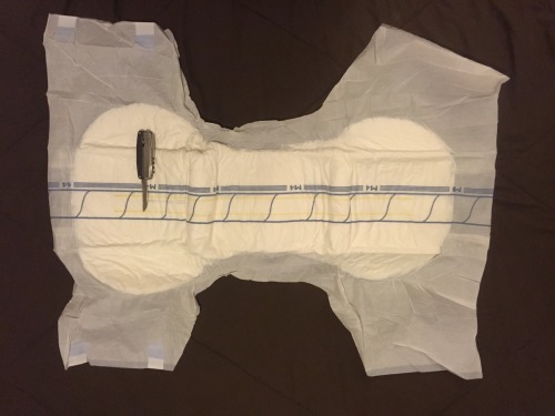 ld-ba: diapereddallas: Some followers have requested to see how I stuff my diapers, well here you go