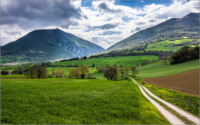 inspirehaisell:  Alta valle del Potenza (MC) by Luigi Alesi on Flickr.