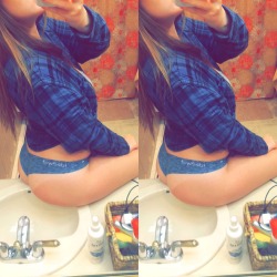 town-slut:  booty for all buy my snapchat