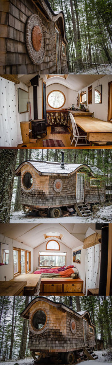 Gorgeous and amazing tiny house on wheels. It has a gypsy feel to it.