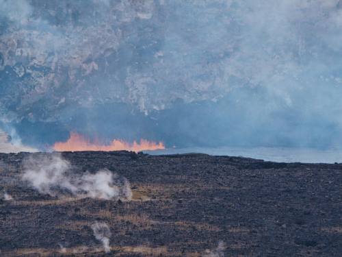 The ground is lava… . . . #volcanoesnationalpark #findyourpark #nationalparks #nps #vnp #lava