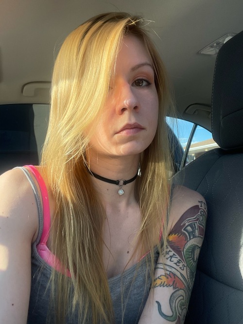Born To Play The Bratty Older Sister In A 90s Movie