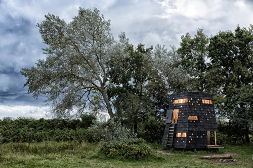 archatlas:      Shelters by the Sea - Blue Landmarks LUMO Architects