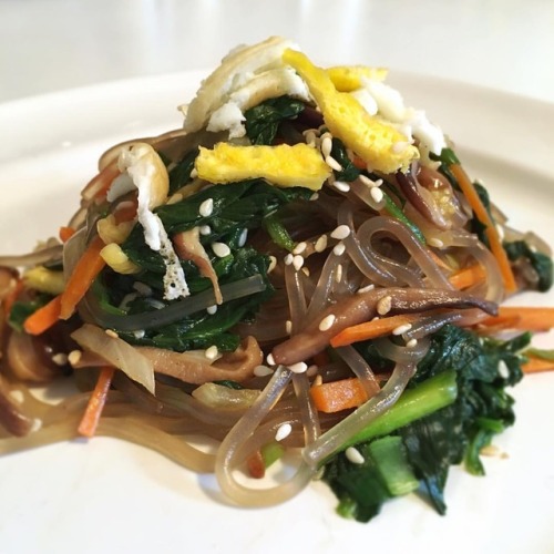 Very good first attempt at making #japchae. Thanks for the noodles @eunners! I watched a #youtube vi