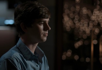 Freddie Highmore E8fc2c75bb1c4a9a47076d2ff1cae0cac41d8213