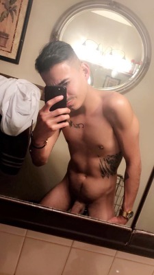 derrickpsxxx:  derrickpsxxx:Derrick Steel 😈Twitter: DerrickPSXxX (Derrick Steel)