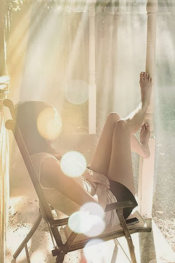 daddyslittleflame:  Sometimes you just need to be alone. 