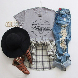 teencry:  Grey Short Sleeve Letters Print Loose T-Shirt 