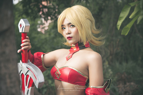 Mordred Pendragon aka Saber of Red by lawrencesuzara Check out http://hotcosplaychicks.tumblr.com fo