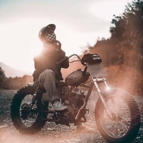 #Bratstyle #tracker #scrambler #flattracker #Bobber #chopper #JapStyle #JapChop https://www.instagra