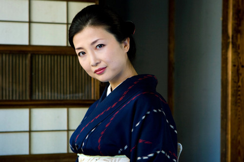 japanese-bondage-fetish-ero:  8 桐島千紗 着物編