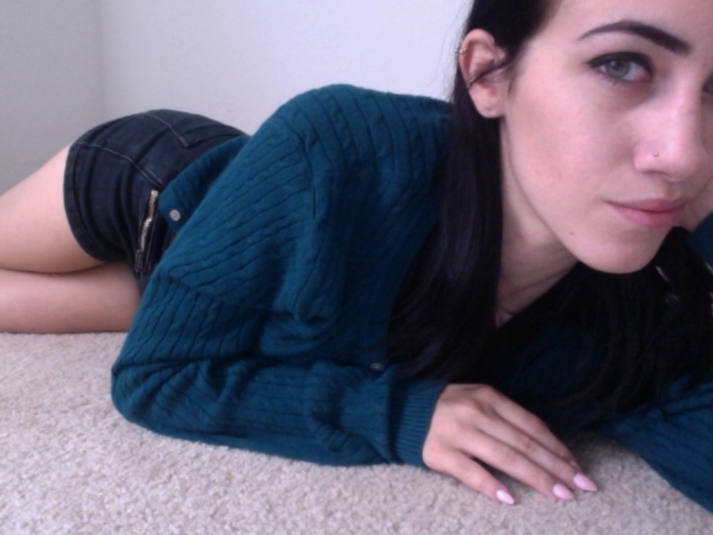 27-cents:  ☯ ☯ pretty and pale ☯ ☯