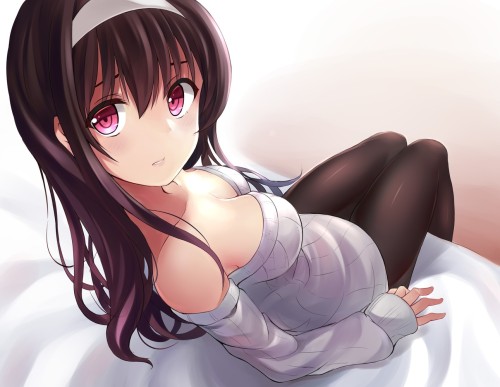 冴えない彼女【ヒロイン】の育てかた、霞ヶ丘詩羽、高解像度、非常に高い解像度、ベッド、パンスト、ロングヘア、ベッドシーツ、legs together、nagiha kuten、一人、ベッドの上、両眼の間の髪、乳、別れた唇、前髪、女一人、巨乳、座る、ピンク目、カメラ目線、肩出し、胸の谷間、袖余り、見返り、赤面、鎖骨、黒いレッグウェア、黒髪