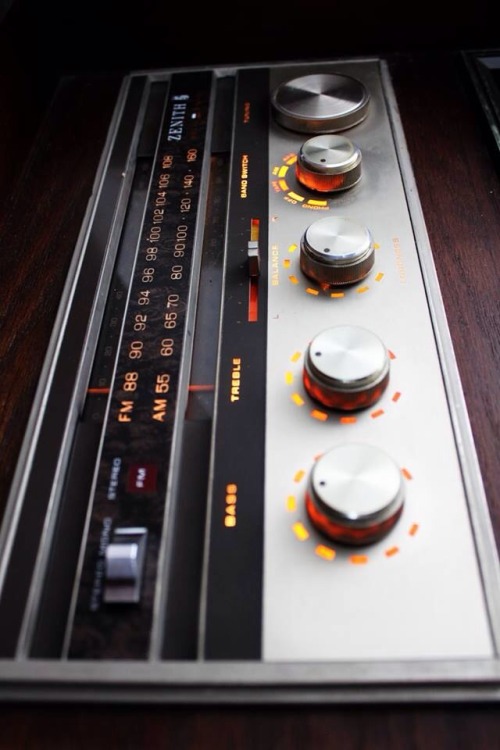 Dusty Records & Turntables