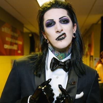 5 TIMES CHRIS MOTIONLESS’ MAKEUP WAS ON POINT