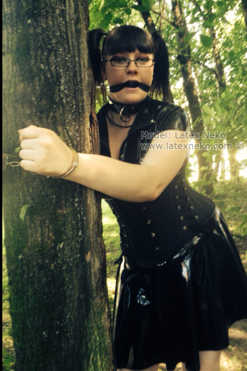 latexneko:  Outdoor bondage ;D Do not use my photos without my permission 