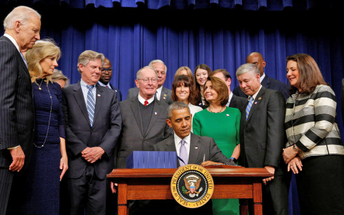 Obama signs bill to fund ‘Moonshot’ research to cure cancerSeveral months after Presiden