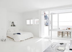 (via All-White Studio | my unfinished home)