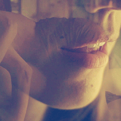 sex-lesb:  Lost Girl.