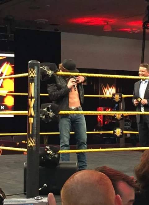 fixtheinjustice:  Please Dean Take The Shirt Off 😍😍😍