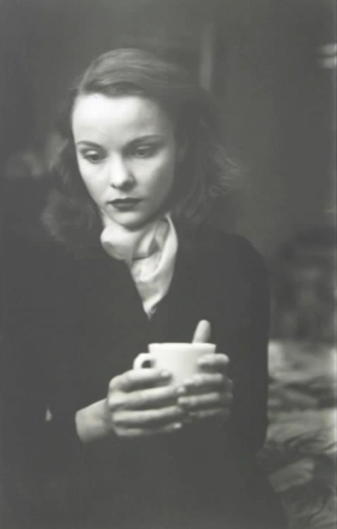 nevver:  Saul Leiter, in memoriam