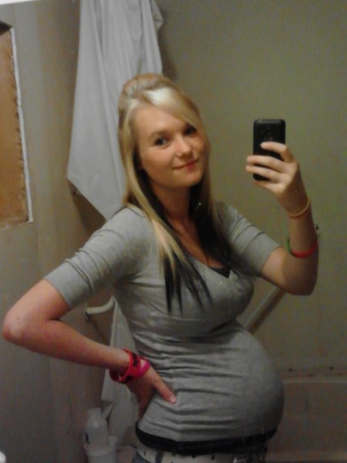 Sex preggogirl:  Beautiful pregnant blonde pictures