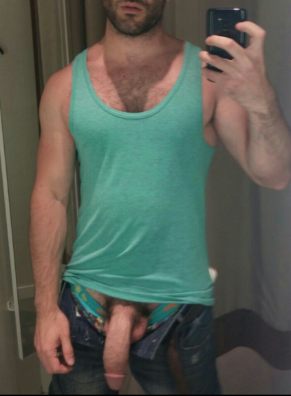 hairymenpix:  Hot men in your area are looking for no-strings fun: http://bit.ly/1Ovlwb6