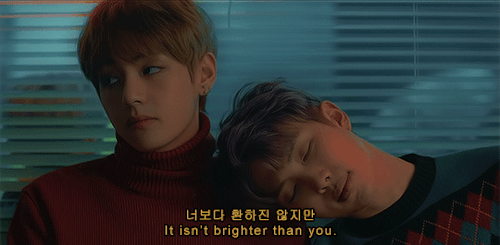 sugahoped:  작은 촛불을 켰어I lit a small candle.  for anon ♡