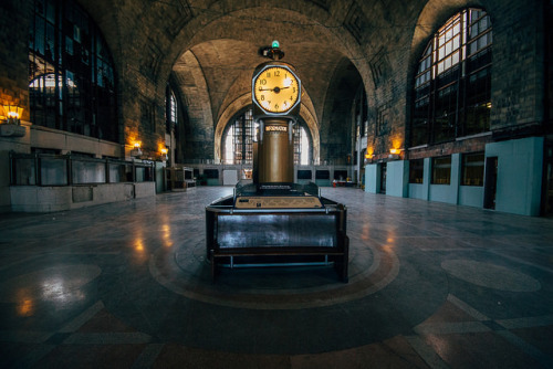 Buffalo Central Terminal on Flickr.https://www.flickr.com/photos/shannxn/